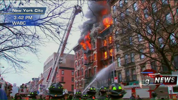 Veliki požar u New Yorku: Jedna osoba kritično, 13 lakše ozlijeđeno