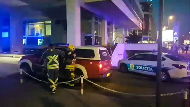 U centru Podgorice eksplodirala bomba u autu