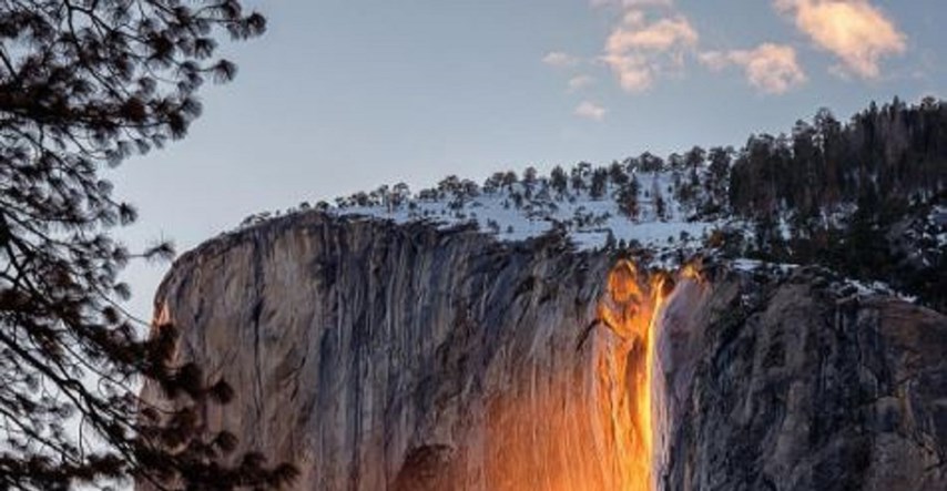 FOTO Pogledajte fantastične fotke "vatrenog vodopada", prirodnog fenomena koji je očarao svijet