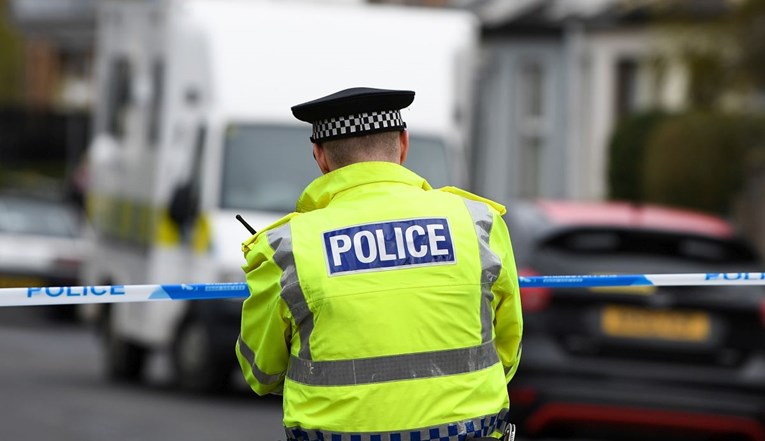 Londonska policija uhitila 19-godišnjaka osumnjičenog za pripremanje terorističkog napada