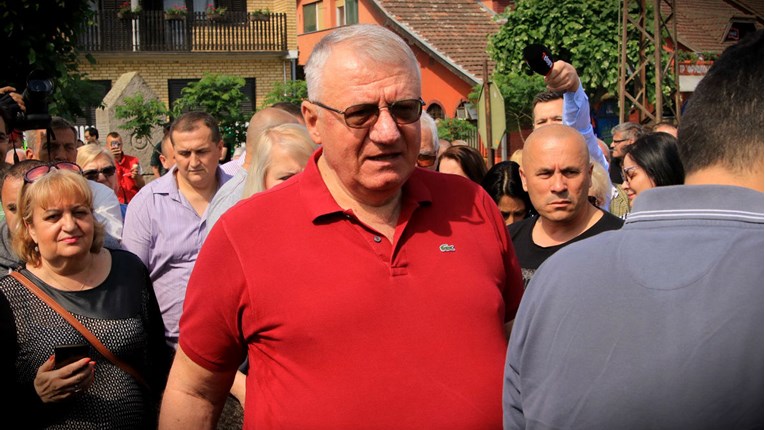 Šešelj kupio kuću u Hrtkovcima, Hrvati zgroženi: "Vraća se među ljude koje je proganjao"