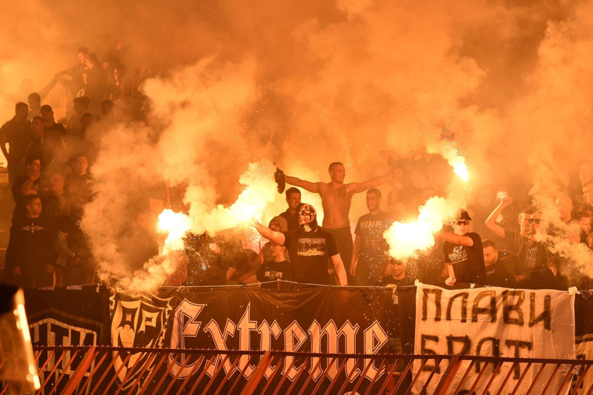 ZVEZDA POBIJEDILA PARTIZAN Pogledajte ludnicu na najvećem srpskom derbiju