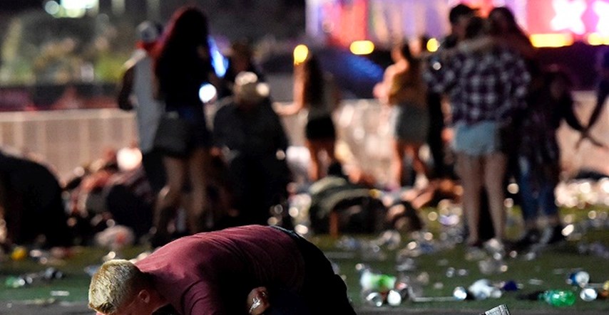 Otkriveno tko je heroj s viralne fotografije iz Vegasa koji je tijelom zaštitio ženu od metaka