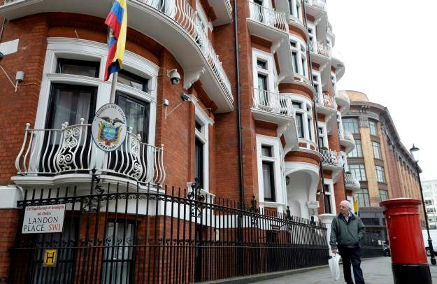 Nakon tri godine "zatočeništva", Assange pristao na ispitivanje u Londonu
