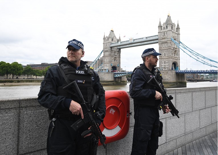 Objavljeni detalji plana za atentat na britansku premijerku, dvojica optuženih na sudu