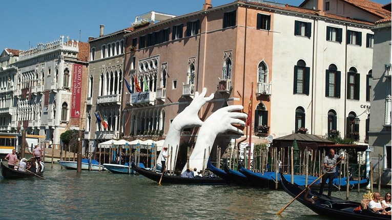 Venecija želi zabraniti restorane s hranom za van