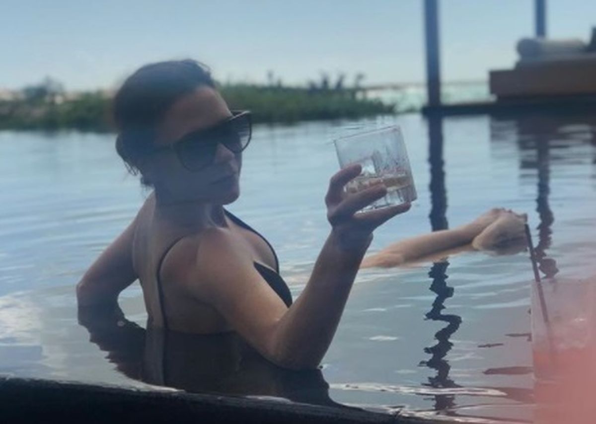 Brooklyn Beckham objavio fotku mame Victorije, fanovi uočili čudan detalj: "Što je sa stopalima?"