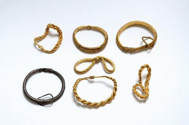 Troje amatera pronašlo zlatno vikinško blago