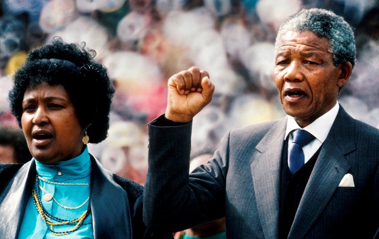 Umrla Winnie Madikizela-Mandela, supruga Nelsona Mandele