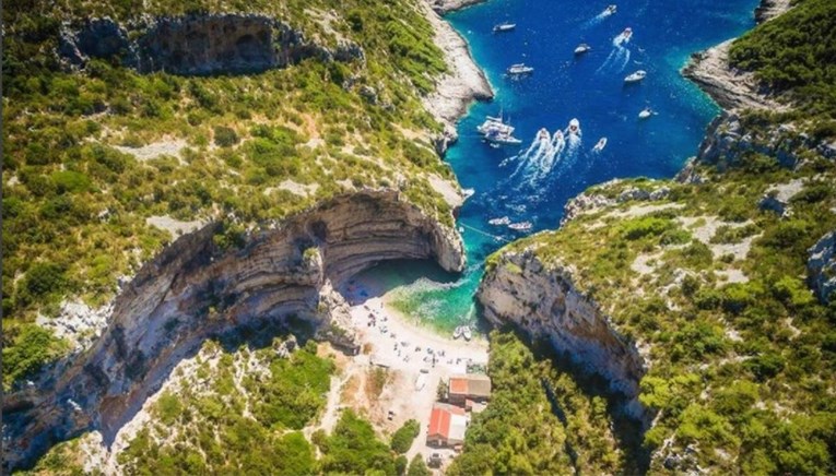 Telegraph među najljepše otoke svijeta uvrstio dva hrvatska: "Tu je kao u filmu o Jamesu Bondu"