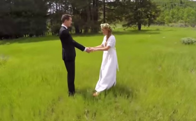 Romantični video s vjenčanja u sekundi se pretvara u potpuni kaos