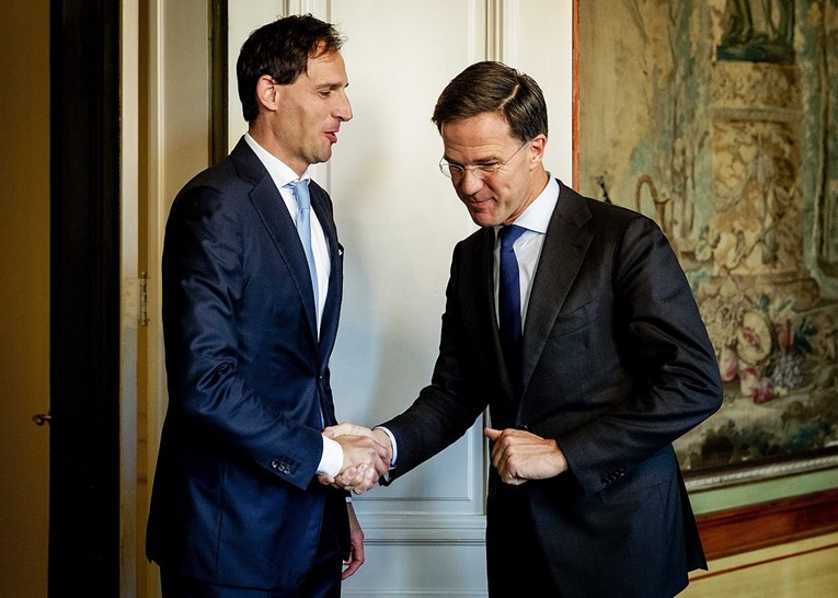 Nakon najvećih koalicijskih pregovora u povijesti Nizozemske, prisegnula nova vlada