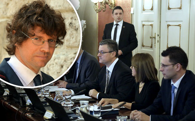 Vlada pod paljbom: "Danas su potučeni svi koji misle da se u Hrvatskoj može bolje živjeti"