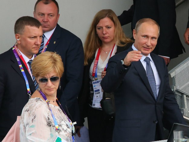 Nakon kalendara, dolazi i Putinov parfem - kako miriše moćni Rus?