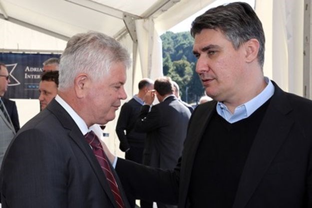 Milanović podržao kriminal: SDP u koaliciji s osuđenim Vlahušićem i političkim trgovcem Ragužem