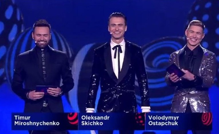 Voditeljski trojac razljutio fanove Eurosonga: "Tako slavite različitost?"