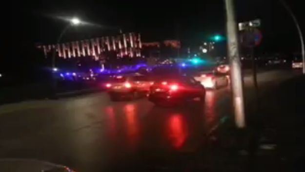 VIDEO Vojni avioni nadlijeću Ankaru, blokirani mostovi