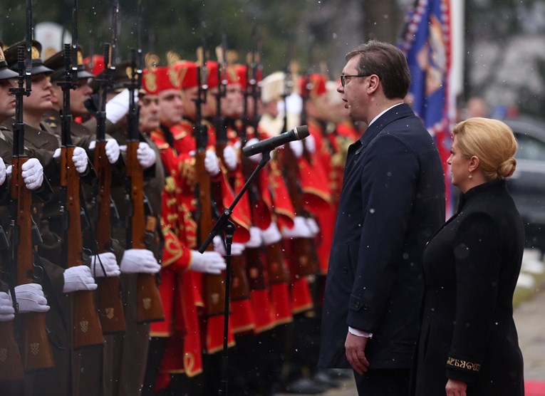 VIDEO Pogledajte kako je Vučić pozdravio hrvatske vojnike