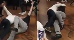 VIDEO Vuco se sa Šošom valjao po podu restorana: "Sviraj, jebem ti majku"