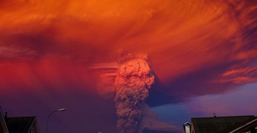 Nakon pola stoljeća probudio se čileanski vulkan: Objavljene zastrašujuće snimke plamena i pepela