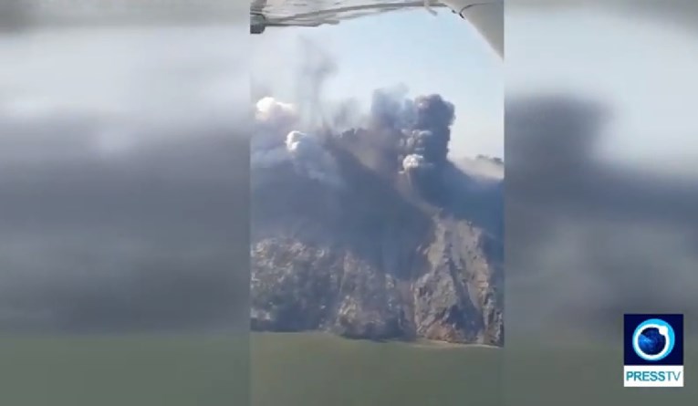 VIDEO Vulkan u Papui Novoj Gvineji eruptirao prvi put u povijesti, stotine ljudi evakuirane