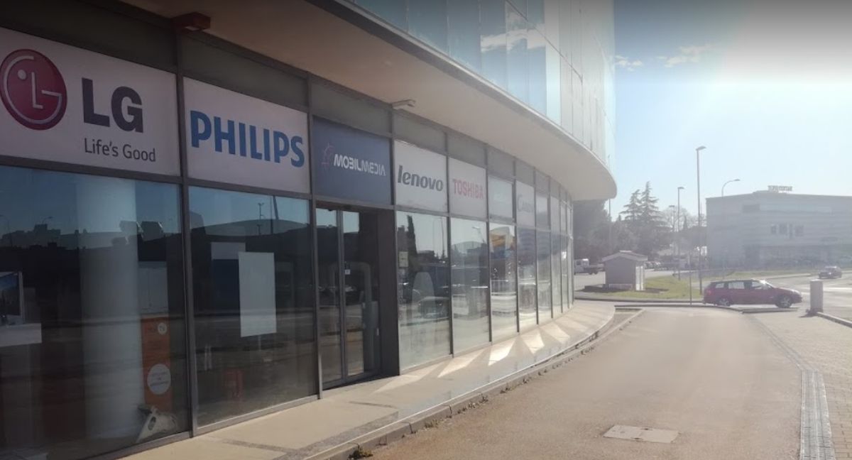 Opljačkana Mobilmedia u Puli, lopovi odnijeli robu u vrijednosti od milijun kuna