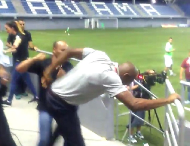Wanchope dao ostavku na mjesto izbornika Kostarike nakon što ga je izmlatio zaštitar