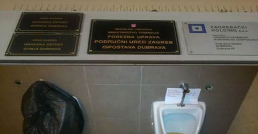 Evo kako izgleda "outsourceani" WC u Poreznoj upravi u Dubravi