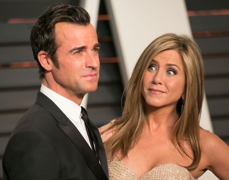 Američki tabloid otkrio nešto prečudno o braku Jennifer Aniston i Justina Therouxa