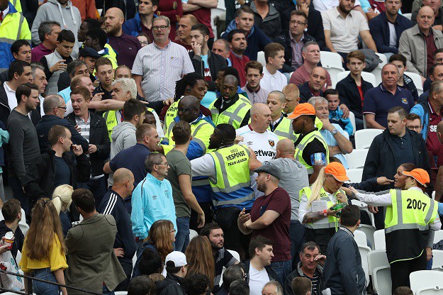 VIDEO West Ham će doživotno zabraniti pristup huliganima koji su se potukli protiv Watforda