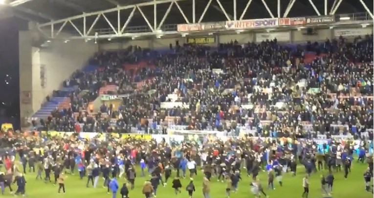 Pogledajte kako su navijači Wigana proslavili veliku pobjedu nad Cityjem