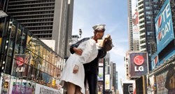 Simbol kraja Drugog svjetskog rata: Umrla žena koju je na Times Squareu strastveno poljubio mornar