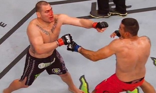 Werdum je punopravni UFC prvak: Brazilac gušenjem svladao Velasqueza