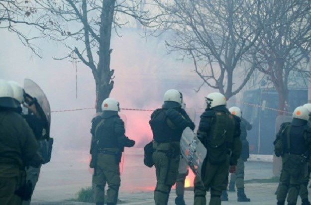 Konačno mir na ulicama Atene: U racijama uhićeno 90 navijača, od toga 77 Dinamovih