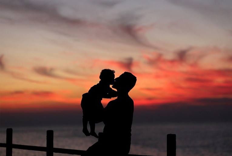 Prošle godine samo dva posto očeva koristilo rodiljne i roditeljske dopuste