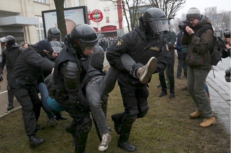 Tridesetak aktivista uhapšeno na Dan slobode u Bjelorusiji