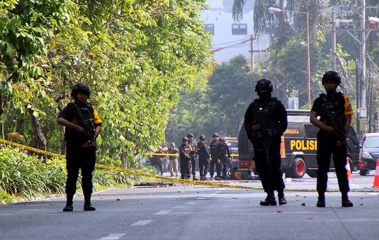 Napad u Indoneziji: Bombaš samoubojica raznio se kod policijske postaje, poginula četiri napadača