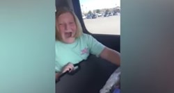 VIDEO Djevojčica od roditelja dobila sačmaricu, pa se rasplakala od sreće