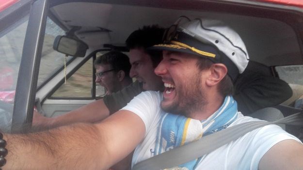 FOTO Tri prijatelja, jedan stari Jugić i bezbroj doživljaja: Nevjerojatna avantura trojice Riječana