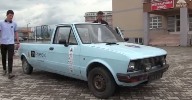 Kakva pila: Sarajevski srednjoškolci napravili Yugo 45 na solarni pogon