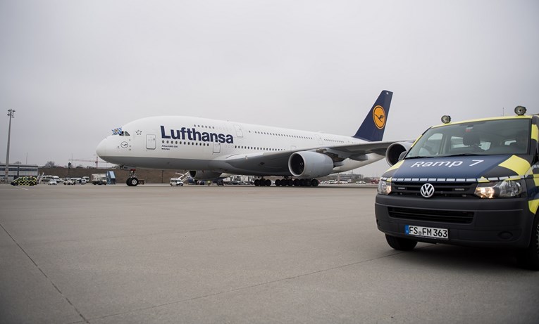 Lufthansa otkazala 800 letova zbog štrajka u javnom sektoru
