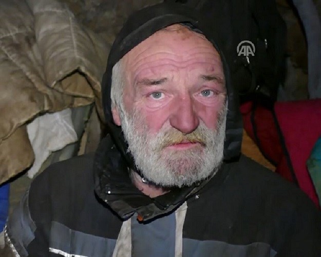 VIDEO Bosanac u špilji živi osam godina, a za "samo" četiri čekaju ga dvije penzije: "Izdržat ću"