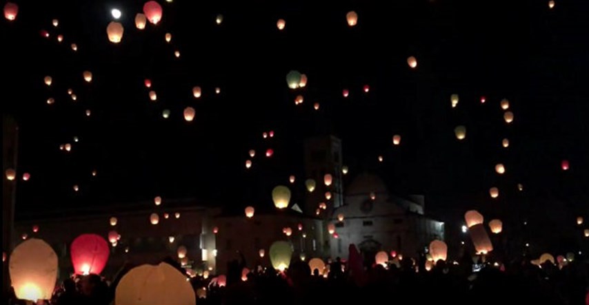 Lampioni puni ljubavi: Zadarsko nebo zasjalo dobrim željama