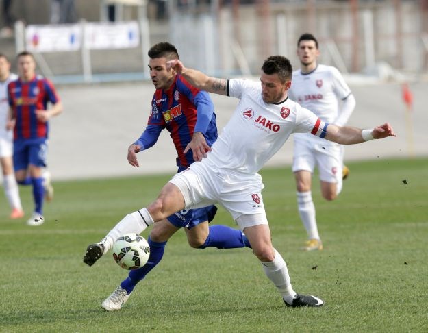 Hajduk pao u Kranjčevićevoj uz promašeni penal i igrača više, Zagreb još sanja Europu