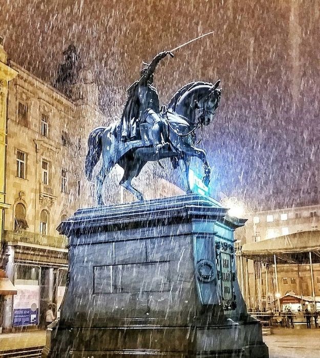 Prava romantika: Ovako Zagreb i Sljeme izgledaju pod snijegom