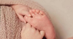 Zaostajanje u razvoju beba: Kada je uobičajeno, a kada zaista kasne?