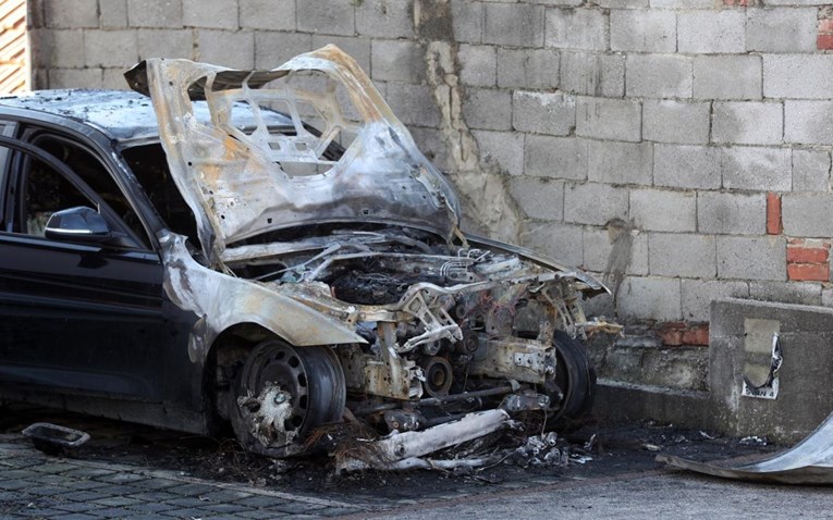 U Zagrebu za vikend zapaljena dva automobila