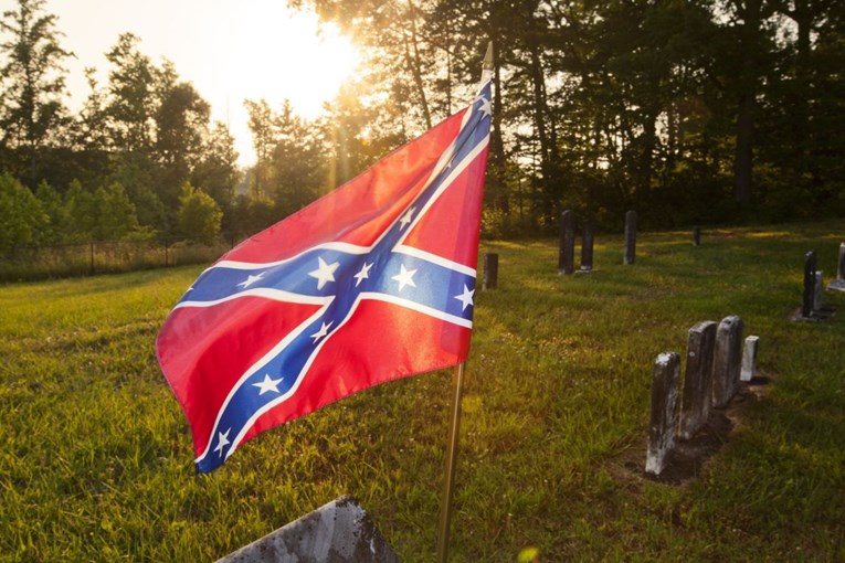 Amerika podijeljena zbog spomenika Konfederaciji: Ostaju ili nestaju?