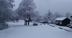 POGLEDAJTE FOTKE Na Zavižanu je palo 30-ak centimetara snijega