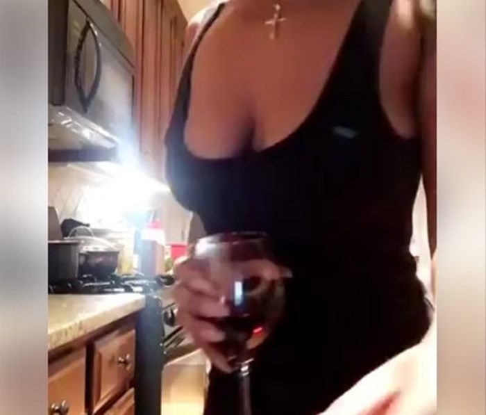 VIDEO Ovako izgleda kad zavođenje u seksi haljini pred web kamerom krene po zlu